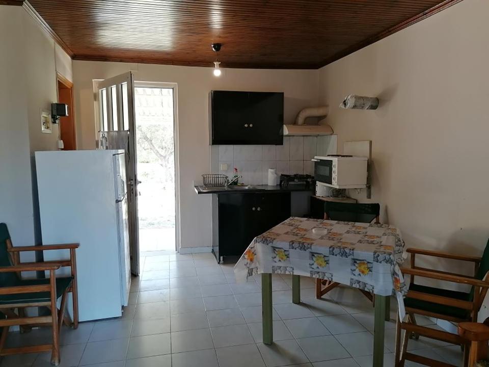Agia Marina Studios, B Kalipádo Kültér fotó